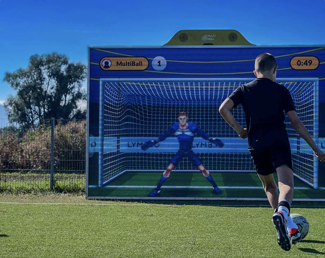 MultiBall · activación de fútbol outdoor