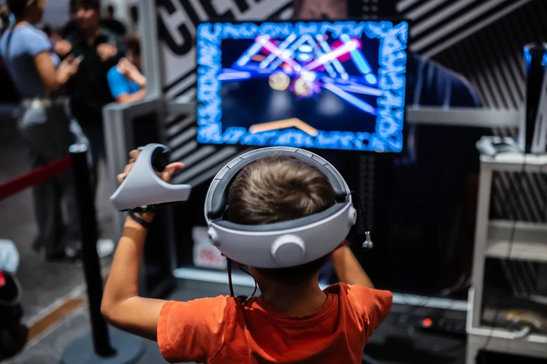 Activación con headset VR · experiencia inmersiva
